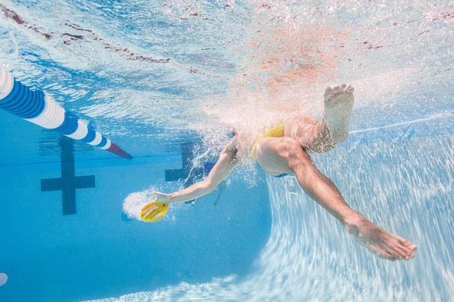 FINIS ISO Hand Paddle 4 FINIS ISO Hand Paddle - Image 2