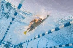 FINIS Edge Fin -TYR Store 2.35.050 image usage 13